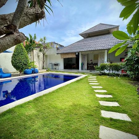 Villa Majegau 1 By Deasha Seminyak  Exterior photo